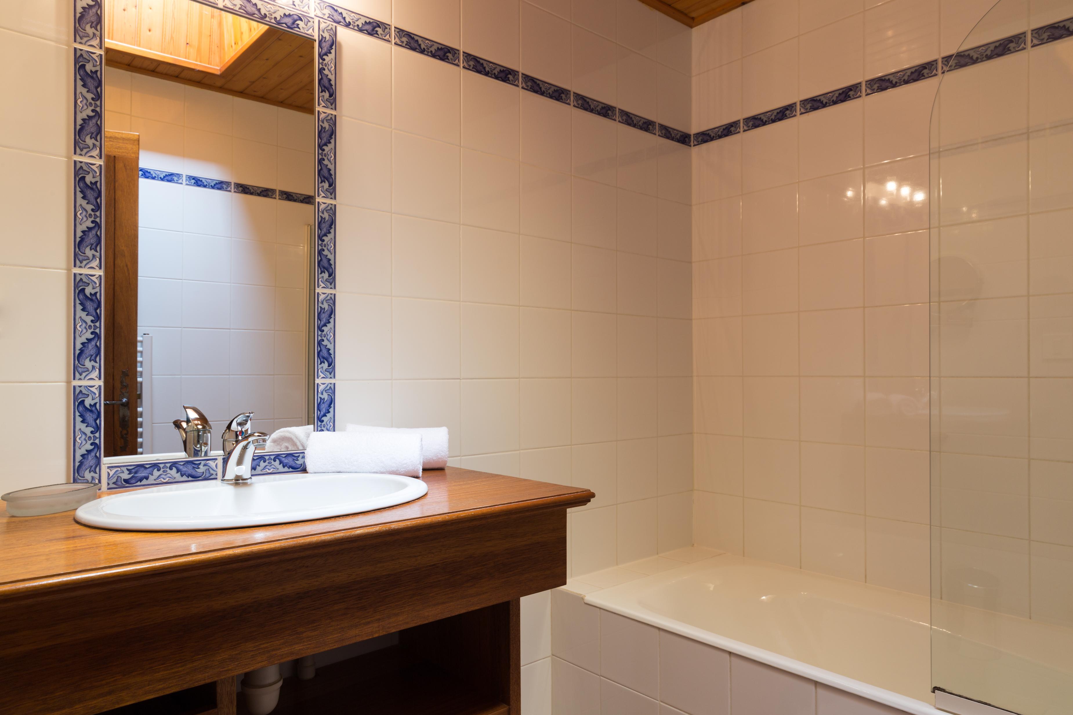 Domaine Le Martinet, The Originals Relais Hotell Bouin  Exteriör bild