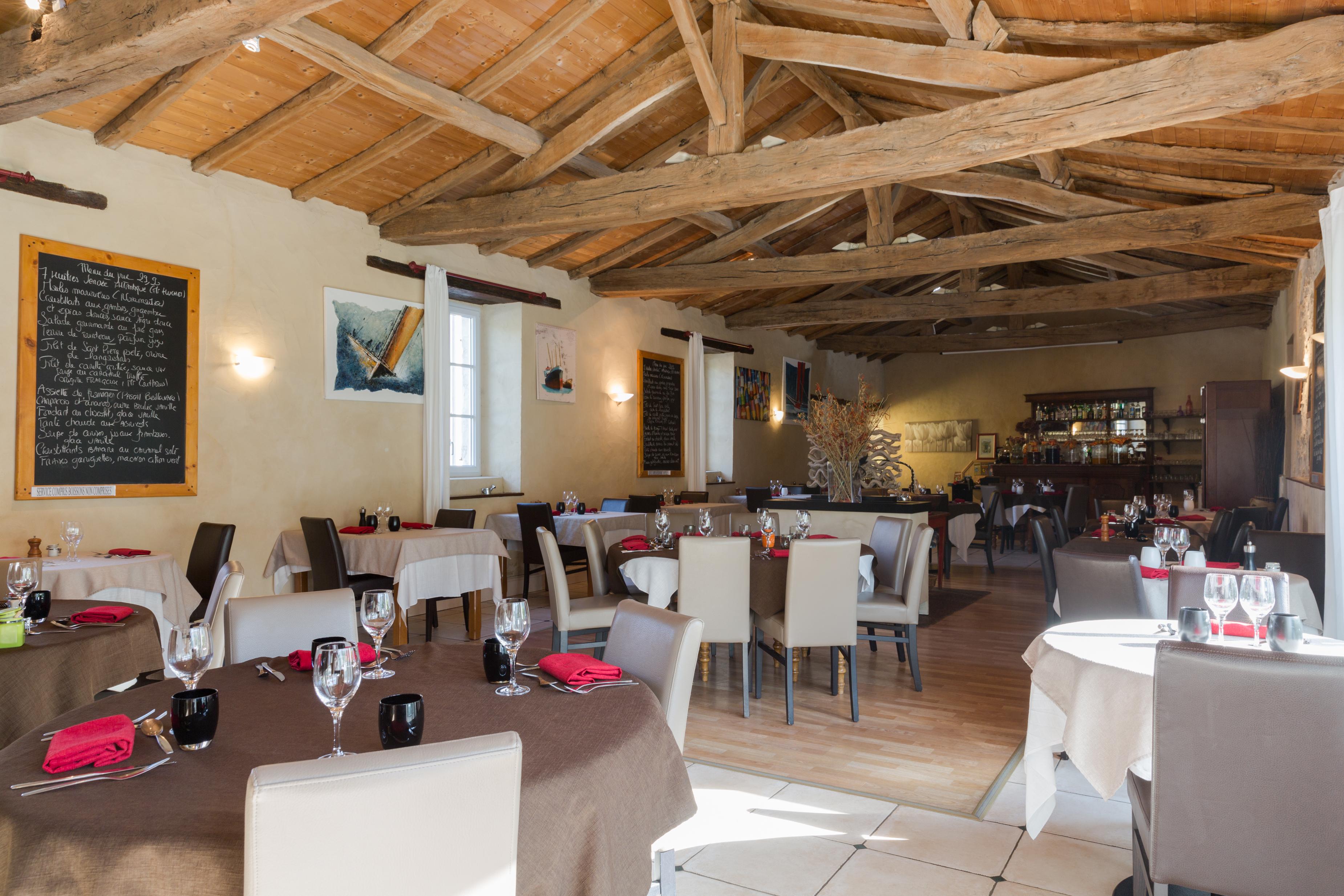 Domaine Le Martinet, The Originals Relais Hotell Bouin  Exteriör bild