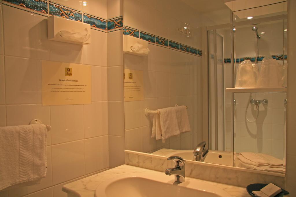 Domaine Le Martinet, The Originals Relais Hotell Bouin  Exteriör bild