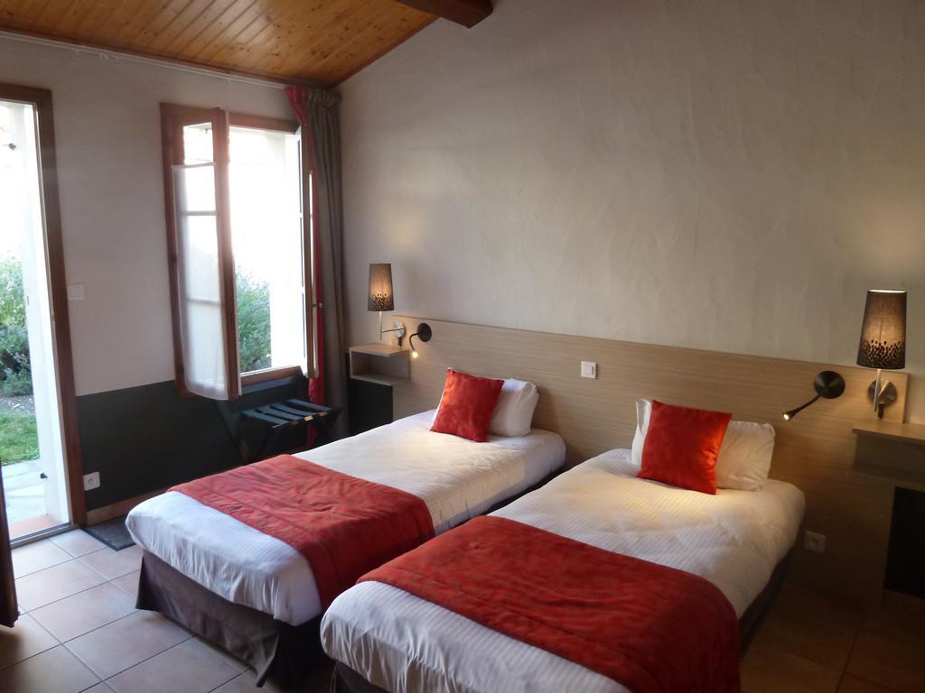 Domaine Le Martinet, The Originals Relais Hotell Bouin  Exteriör bild
