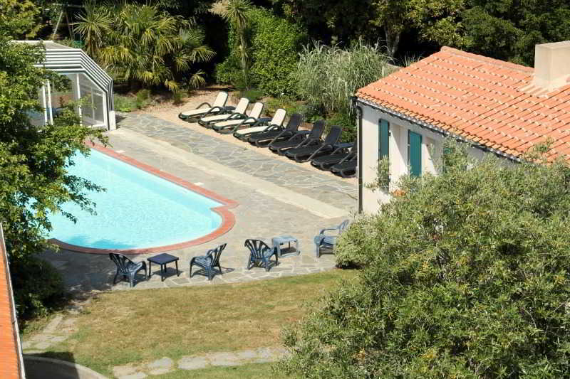 Domaine Le Martinet, The Originals Relais Hotell Bouin  Exteriör bild