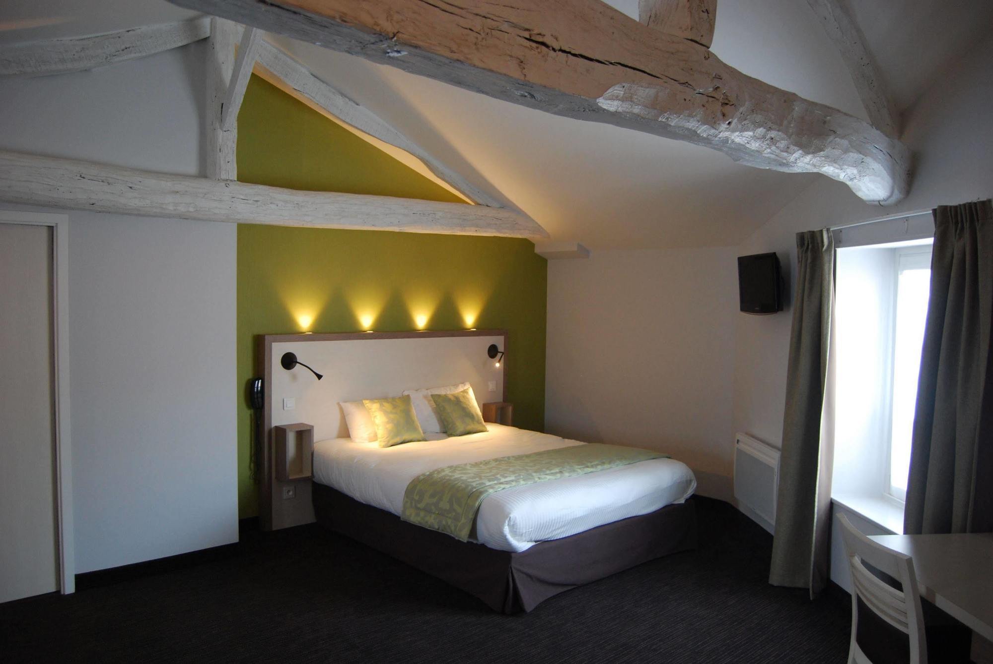 Domaine Le Martinet, The Originals Relais Hotell Bouin  Exteriör bild